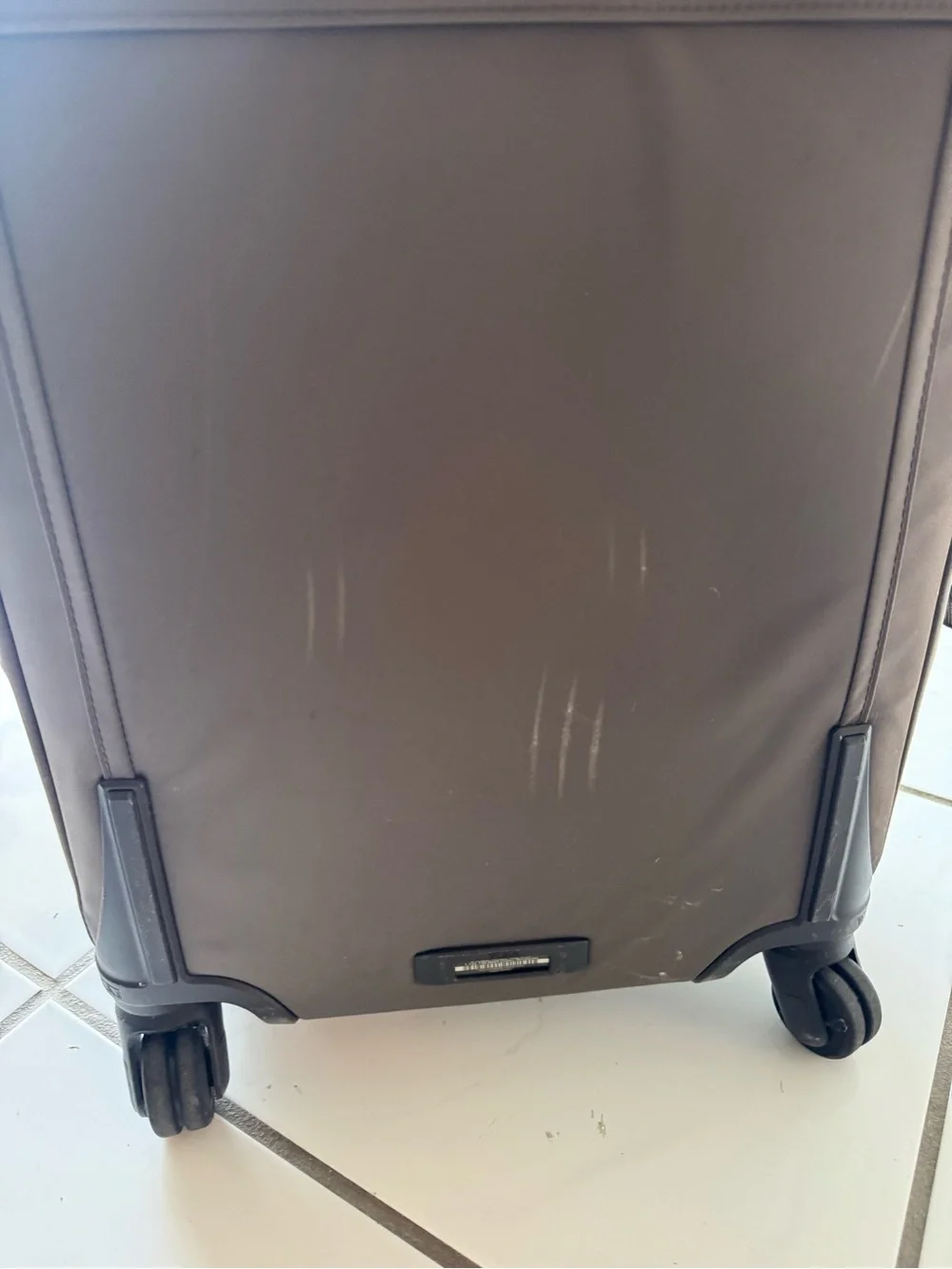 Tumi voyageur leger